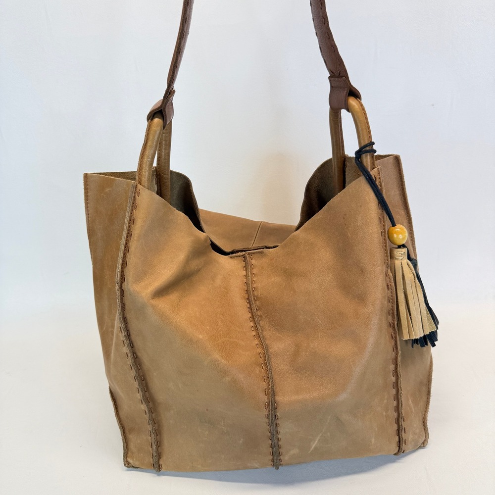 The Sak Los Feliz Large Tote Tan Leather Slouchy Hobo Bag Whipstitch Tassel Tote